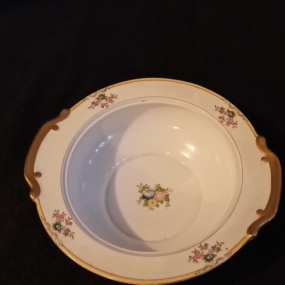 Vintage Hand Painted Porcelain Serving Bowl Gold Trim Made Japan - Picture 2 of 8